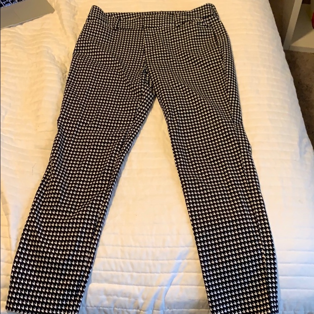 black and white hounds tooth pants